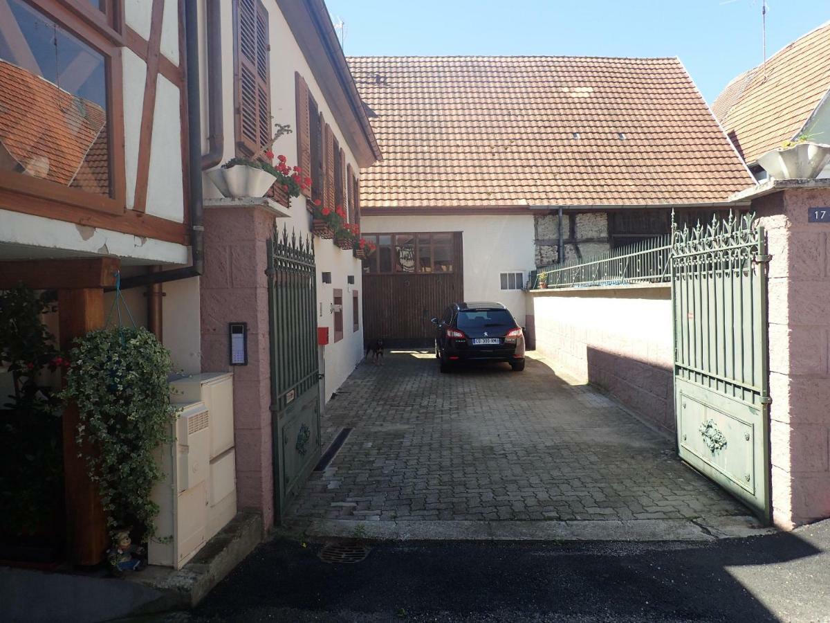 Les Gites De La Tour, Appartement "La Plaine" Saint-Hippolyte  Bagian luar foto